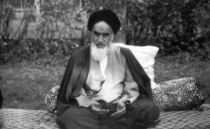 13 مهر سالروز هجرت امام خمینی از عراق به پاریس